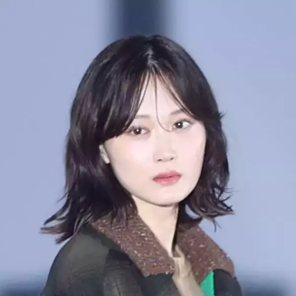 激変した山下美月のショートヘア姿にネット騒然「これもアリ」「綺麗なイメージが更にアップ」「カッコイイっす」