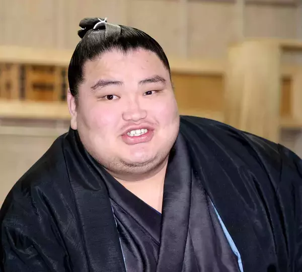 新十両・旭富士が力士会に初参加　一番乗りで挨拶回り　九州場所の目標は「内緒」