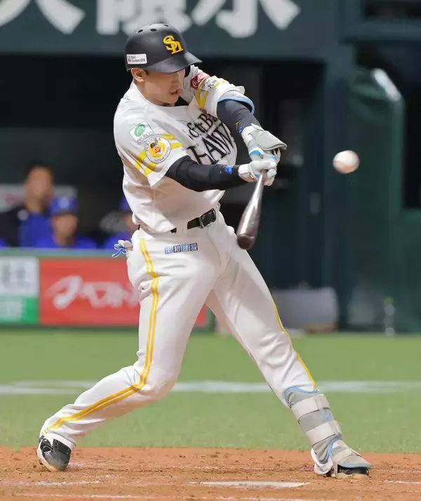 【日本シリーズ】ソフトバンクが４回に逆転！　元ＤｅＮＡ山本祐大が絶叫「気持ち熱くなるものがあった」同点２点三塁打→柳田悠岐が勝ち越し打　勝てば連続日本一