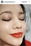 「高橋メアリージュンの美肌＆真っ赤なリップの顔面ズームショットにくぎ付け！「麗し凄すぎる」「横目にクラクラ」」の画像1