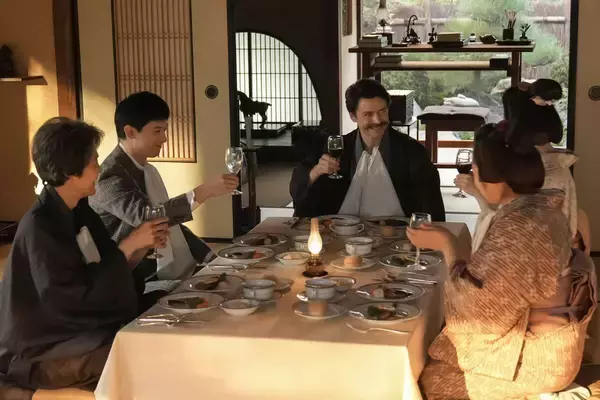 【あすのばけばけ】日本滞在記が完成！パーティーに現れた人物