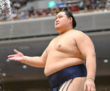 「【９日目の見どころ】左肩に不安を抱える大の里　若元春に左を差されると苦戦も　豊昇龍は分が悪い熱海富士が相手」の画像1