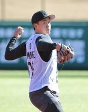 巨人育成ドラ１・冨重英二郎　ドラフト会議で支配下指名されず就活サイト開いたら名前呼ばれた