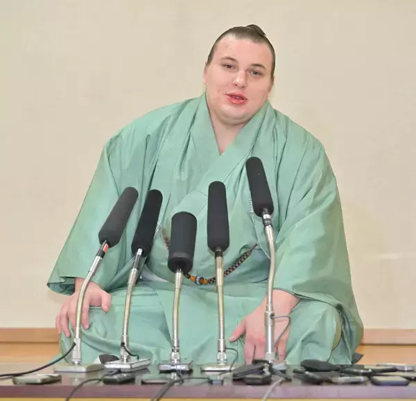 浪花節だよ安青錦は　綱取りに挑む春場所舞台は栄光と友情の大阪