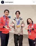 「亀梨和也、りくりゅうと感動３ショット！金メダル２つを首にかけた姿に「おぉー」「眼福です！」「また泣いています」「かめちゃんよかったね」」の画像1