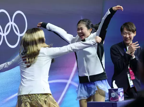 【五輪】１７歳・中井亜美は歓喜の銅「メダルも取れて、夢がかなった気分」日本フィギュア最年少の五輪表彰台　涙する場面も…フィギュアスケート女子