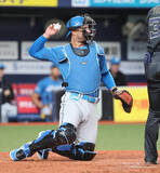 「【日本ハム】マルティネスを約３年ぶりに捕手で起用　新庄剛志監督「楽しそうにやってるでしょ。急にはできないと思うから」」の画像1