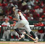 「【ロッテ】交流戦連勝スタート　７回に広島のミスにつけ込んで４点奪って逆転勝利」の画像1