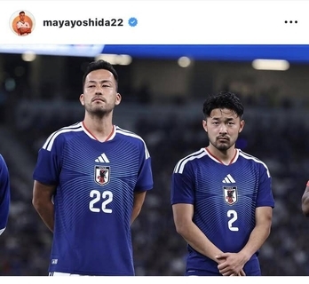 「アツ！」「こんな写真を」吉田麻也、後輩・菅原由勢へエール！若かりし頃の２ショット披露でファン感動