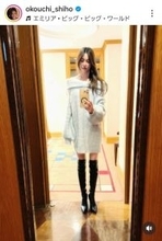 ５４歳タレントが衝撃スタイル！「美魔女すぎ」絶対領域あらわ「たまらん」元夫はプロ野球監督…大河内志保のニットワンピ姿