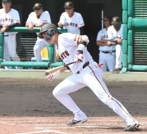 【巨人】坂本勇人、再び初球攻撃でチーム初安打　キャンプ最終戦で実戦２試合連続ヒット