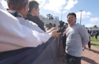 侍ジャパン・井端弘和監督「勝つだけ」「岡本選手、村上選手は…」　マイアミでの初練習を視察