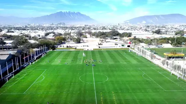 森保ジャパン、親日の街からＷ杯制覇へ　事前キャンプ地メキシコ・モンテレイは青色Ｔシャツでホーム化計画