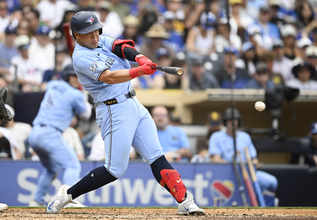 ブルージェイズ岡本和真、前半戦最終戦でマルチ安打締め…大谷超え１年目２３号は球宴明けにお預け