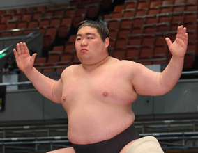 三段目・阿龍が無傷の４連勝で勝ち越し　今場所復帰の同部屋の宮乃風と「優勝決定戦をしたい」
