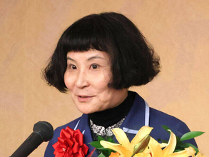 片桐はいり　体調不良で舞台降板「静養に専念」代役は峯村リエ…開幕２週間前に急きょ変更「心よりお詫び」