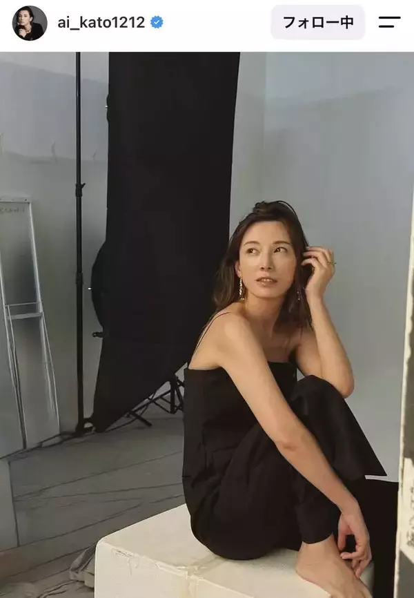 ４３歳になった元ＣＭ女王、最新姿に驚がく「どうにも信じられない」背中が大胆「すごい…」３児のママ・加藤あい