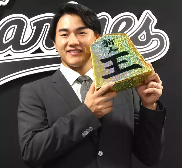 【ロッテ】新人王・西川史礁、２６００万円アップの４２００万円で契約更改　「さらなる飛躍を求めて」