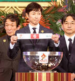 「【有馬記念】「赤帽で勝ったので」武豊騎手　名馬２頭と同じ３枠をゲットしたメイショウタバルに吉兆！　公開枠順抽選」の画像1