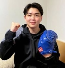 【中日】ドラフト１位・中西聖輝が初練習　同２位・桜井頼之介とキャッチボール「体のどこにも不安なく投げられたのが、一番よかった」