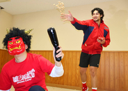 【広島】新外国人ターノックが豆まき体験　初ブルペンに新井監督「真っすぐも力があるし、威圧感もあるピッチャー」