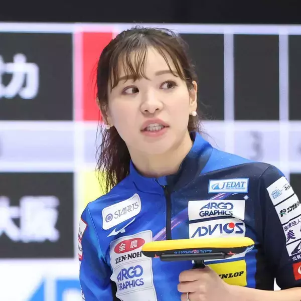 【五輪】ロコ・吉田知那美が目潤ませ感動「よく頑張った」「救世主的な一投」　カーリング初白星を祝福