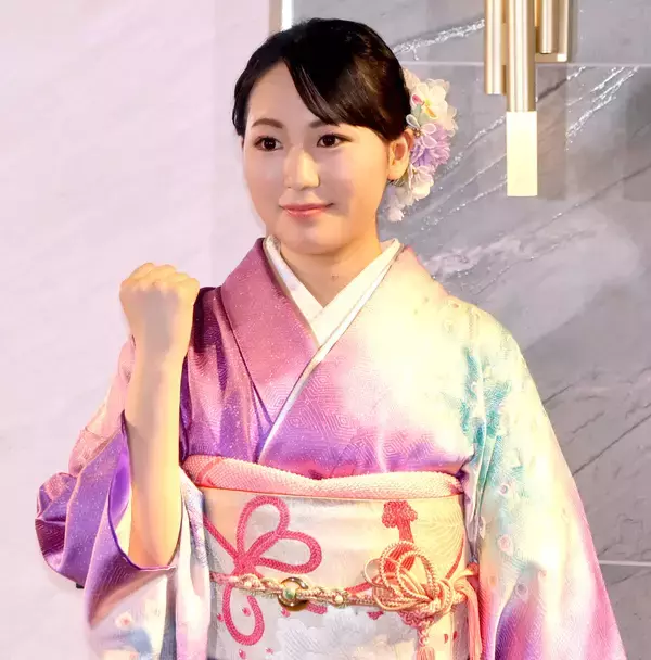 新人演歌歌手・藤崎詩乃、５月のデビュー前にお披露目会「未熟ですが精いっぱい頑張っていきます」北九州出身の現役大学生