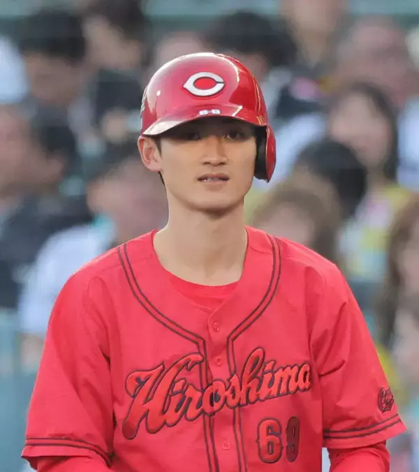 【広島】辰見鴻之介が「１番・右翼」で５戦ぶりスタメン　石原貴規が１２戦ぶり先発マスク　支配下昇格の名原典彦はベンチスタート