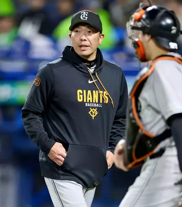 【巨人】阿部監督初の８連勝ならず…田中将大が今季最短４回３失点、打線もヤクルト山野を打ち崩せず３戦３敗で１２球団トップ６勝目を献上