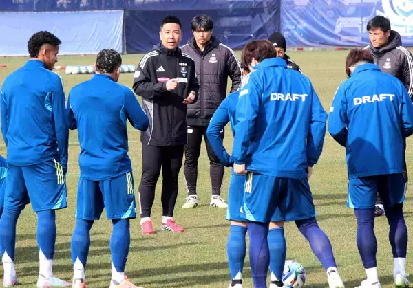 【Ｊ１百年構想リーグ】横浜ＦＭ大島秀夫監督　開幕前日に選手にかけた言葉…６日開幕、昨季低迷から復権懸けたシーズンへ