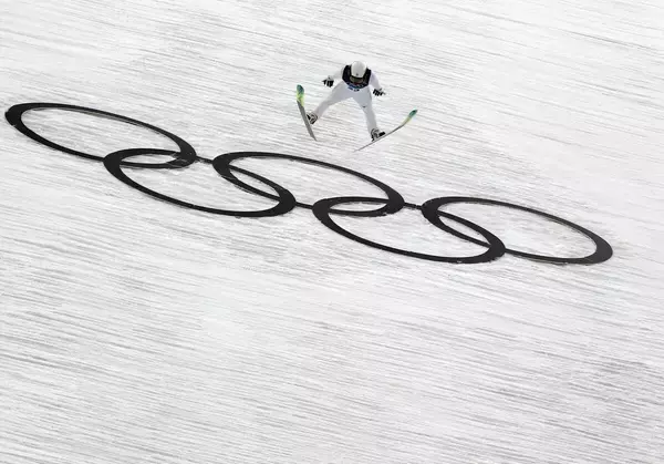 【五輪】山本涼太、ラージヒル前半飛躍で１３６・５メートルのビッグフライトで首位　後半距離は２位に８秒差でスタート