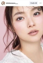 新川優愛　桜色メークで春らしさ全開「キレイだぁああああ」「女神」「会いたい」「超可愛い」超絶の美しさにファン歓喜