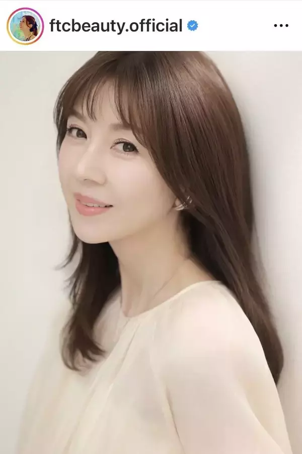 「「美人三姉妹にしか見えません」美のカリスマ・君島十和子５９歳、初渡韓で美人娘たちと「韓国風ヘアメイク」に反響」の画像