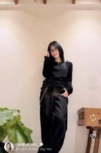 瀬戸朝香「ダークネイビー」なヘアチェンジに「雰囲気が全く違う〜」「すっごくお似合いです」「めちゃ魅力的」