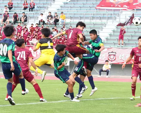 【高校サッカー】全国高校総体、男子最後の代表校は旭川実…ＤＦ菊池煌介主将の決勝ヘッドで２年ぶり８度目Ｖ