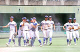 「【高校野球】履正社が死闘を制し４強　西武・辻竜太郎２軍コーチを父に持つ辻竜乃介主将が決勝の３点三塁打「野手陣がしっかりしないといけない」…大阪大会」の画像1