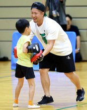 【ボクシング】井上拓真「兄のように」４団体統一に意欲、天心との再戦に兄・尚弥は「ボクシングの幅は全然勝っている」と太鼓判
