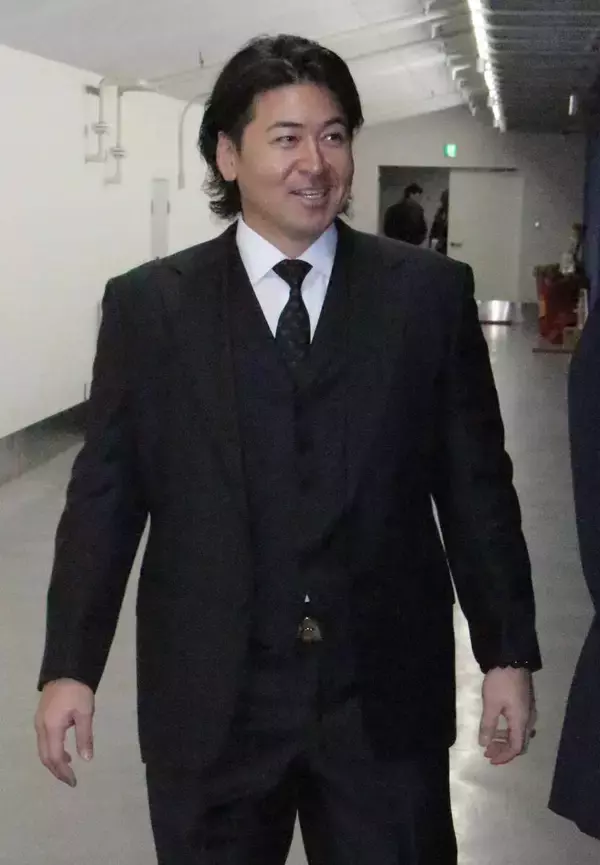 【広島】会沢翼、制限超えの３０００万円減「こればっかりは仕方ない」来季は球団捕手最長更新の２０年目