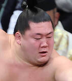 「幕下・松井改め嵐富士が白星発進　「嵐のような暴れる相撲で」飛躍を目指す」の画像1