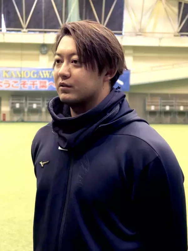 佐藤都志也が「昭和のキャンプ」対策？！　自主トレ地・鴨川で“昭和流”の共同生活　仲間との会話、アウトドアで気分転換…携帯時間も激減