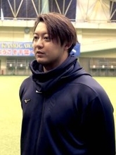 佐藤都志也が「昭和のキャンプ」対策？！　自主トレ地・鴨川で“昭和流”の共同生活　仲間との会話、アウトドアで気分転換…携帯時間も激減