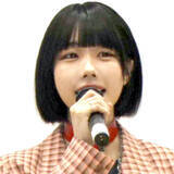 「あのちゃん、池田エライザとのツーショットを公開！「お揃いキーホルダープレゼントしてくれてハッピーだった日」」の画像1