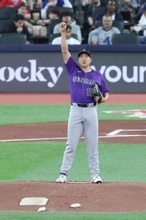 菅野智之、岡本和真との待望の“元巨人対決”に「感慨深い」　結果は空振り三振＆四球「特別な感情はありましたし絶対に抑えたいと」…５回途中１失点で移籍後初勝利はお預け