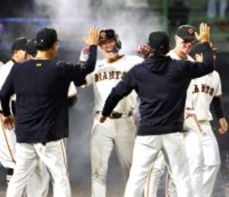 巨人・坂本勇人　１９日、ヤクルトと戦う福島・ヨークいわきスタジアムは９打数３安打で全て二塁打
