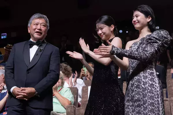 【ベネチア映画祭】実写映画「ルックバック」に１２分超の喝采　是枝裕和監督「お客さんが微動だにしない１００分、素晴らしい上映」と手応え