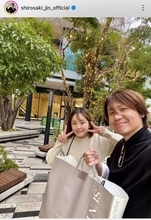 ４８歳でパパに！城咲仁、購入した高級車に仰天「ベビーちゃんを迎えるにあたって」１２歳年下妻が出産間近