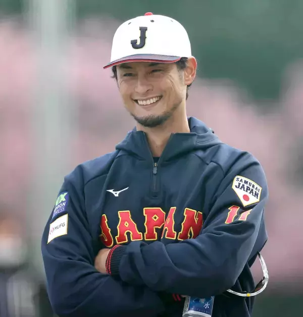 ダルビッシュ有、チャーター機で侍ジャパン合宿地の宮崎入り　ＷＢＣ連覇へ１４日からアドバイザーとして参加