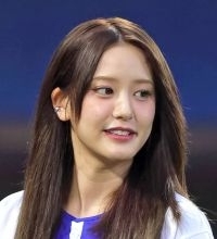 「１０年近くぶり」山崎紘菜が大胆イメチェン！さっぱりショートが好評「美女はショートが似合うね！」