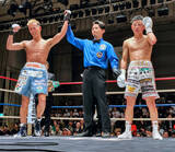 「【ボクシング】東福岡高ＯＢ同士の再戦、先輩・吉田京太郎がリベンジ　東洋太平洋＆日本の２冠王者に」の画像1