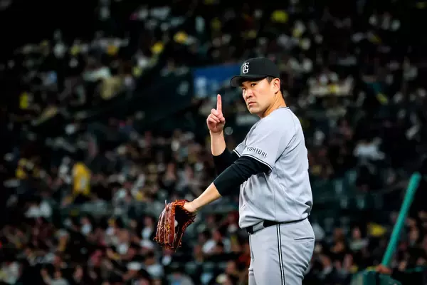 【巨人】杉内コーチ「初回に３点もらうと守ろうとして意外と難しい」田中将大の粘投たたえる